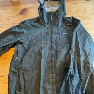 Patagonia Hooded Rain Jacket Olive Green